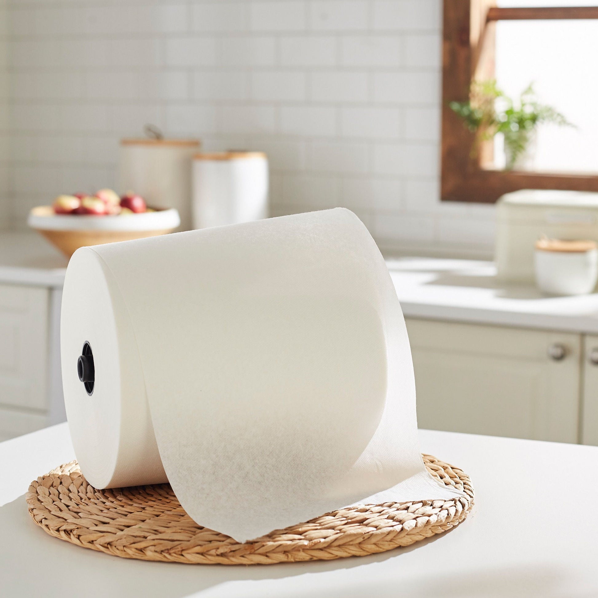 enMotion® Touchless White Paper Towel, 8-1/5 Inch x 700 Foot